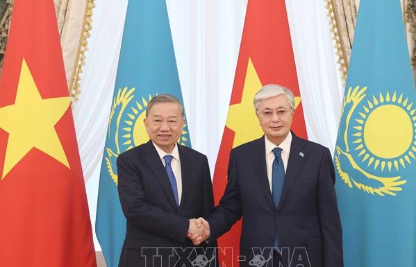 Tổng Bí thư Tô Lâm hội đàm với Tổng thống Kazakhstan