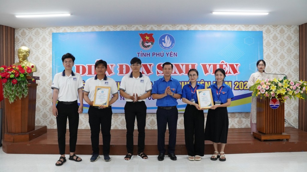 Phú Yên thúc đẩy phong trào nghiên cứu khoa học trong sinh viên