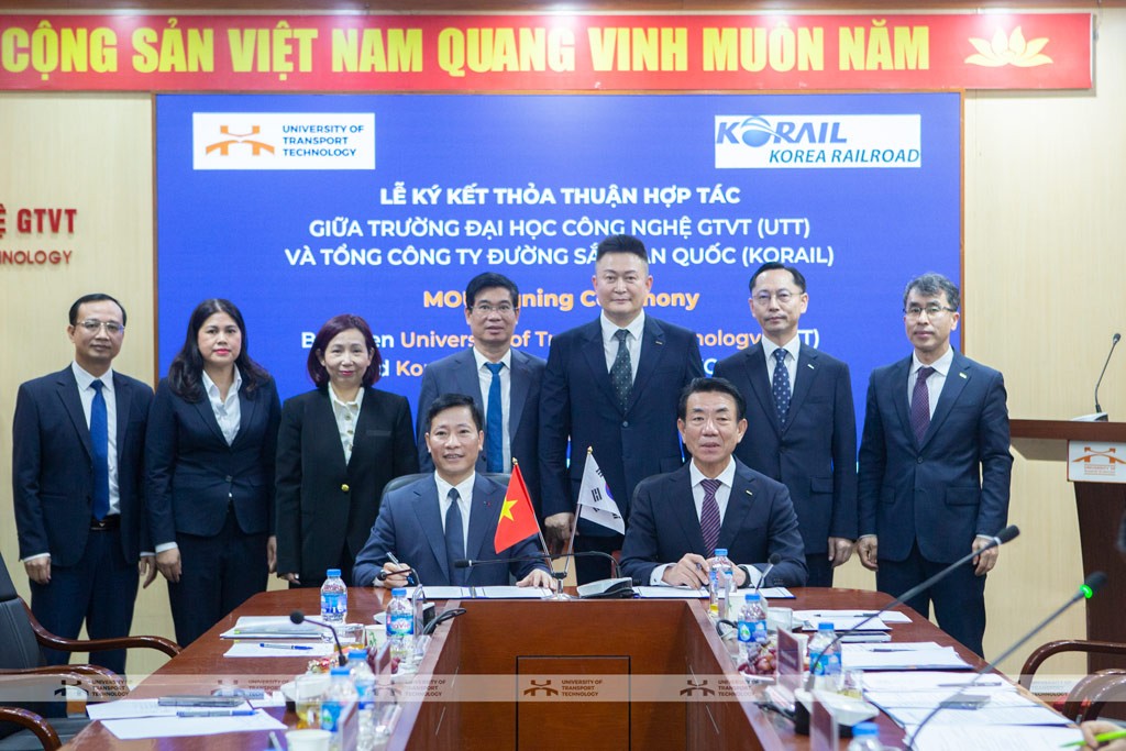 Lãnh đạo UTT làm việc với tổng công ty đường sắt Hàn Quốc (Korail)