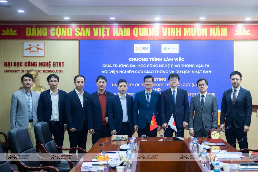 Trường Đại học Công nghệ GTVT Làm việc với Viện Nghiên cứu Giao thông và Du lịch Nhật Bản (JTTRI)