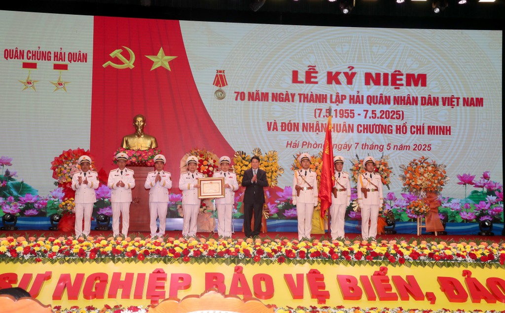 Quân chủng Hải quân đón nhận Huân chương Hồ Chí Minh lần thứ 3