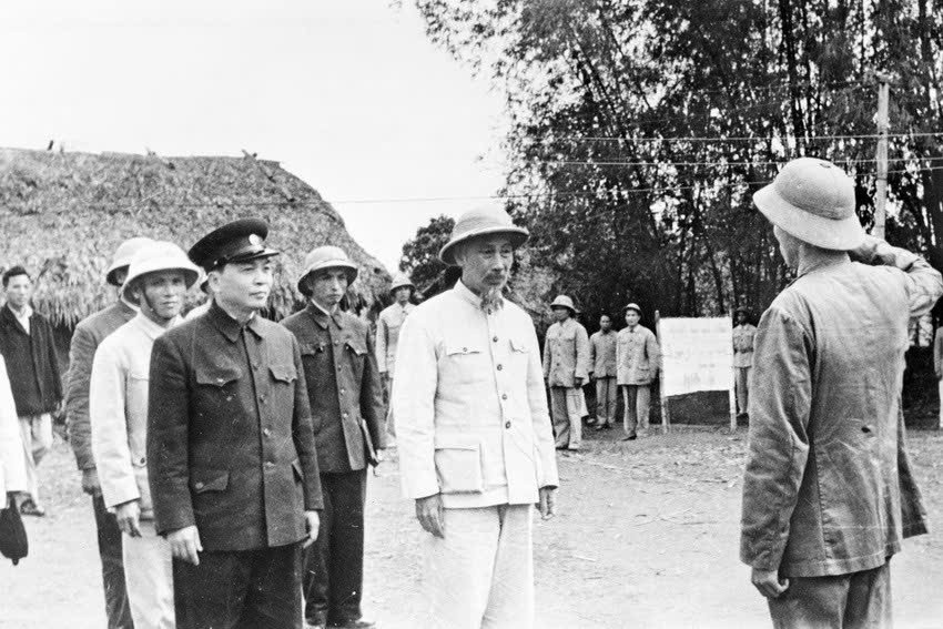 Tri ân sâu sắc công lao của Chủ tịch Hồ Chí Minh