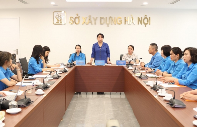 Bảo vệ quyền và lợi ích cho lao động nữ thông qua đối thoại