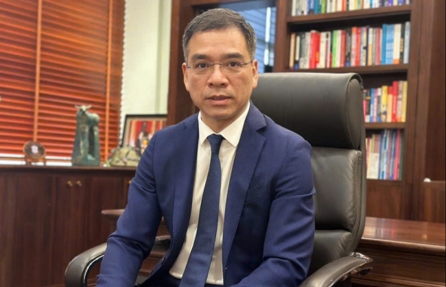 Cần ban hành chính sách cụ thể để bảo vệ nhân viên y tế