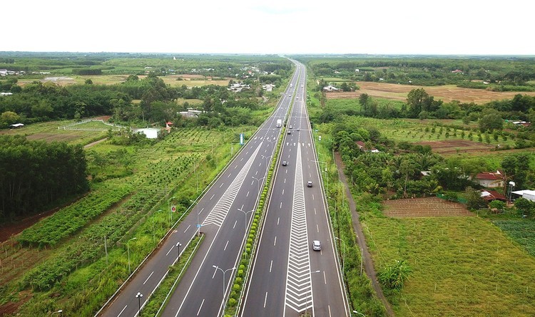 Triển khai Dự án thành phần 1 thuộc Dự án đầu tư xây dựng đường cao tốc Bắc - Nam phía Tây đoạn Gia Nghĩa - Chơn Thành