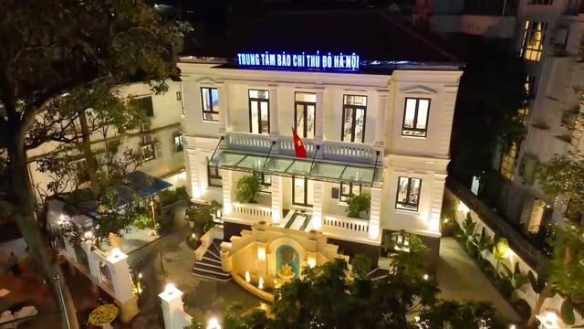 Trung tâm Báo chí Thủ đô Hà Nội là đầu mối tập trung các hoạt động cung cấp, điều phối và xử lý thông tin báo chí của Thành phố. 