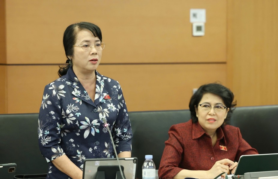 Khắc phục triệt để cán bộ “sáng cắp ô đi, chiều cắp ô về”