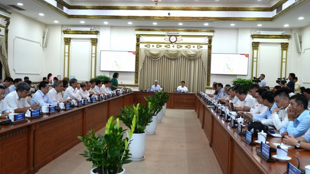Thường trực Ủy ban nhân dân Thành phố chủ trì Phiên họp 