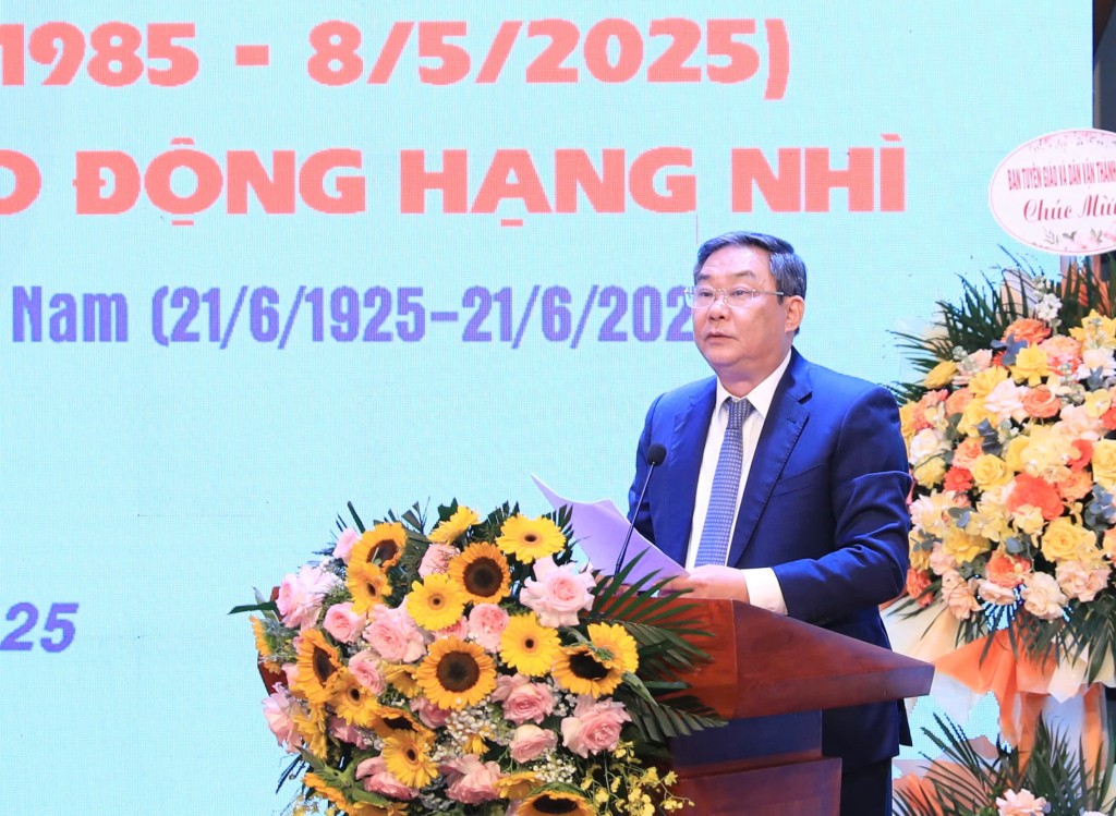 Tạp chí Người Hà Nội kỷ niệm 40 năm thành lập và đón nhận Huân chương Lao động hạng Nhì