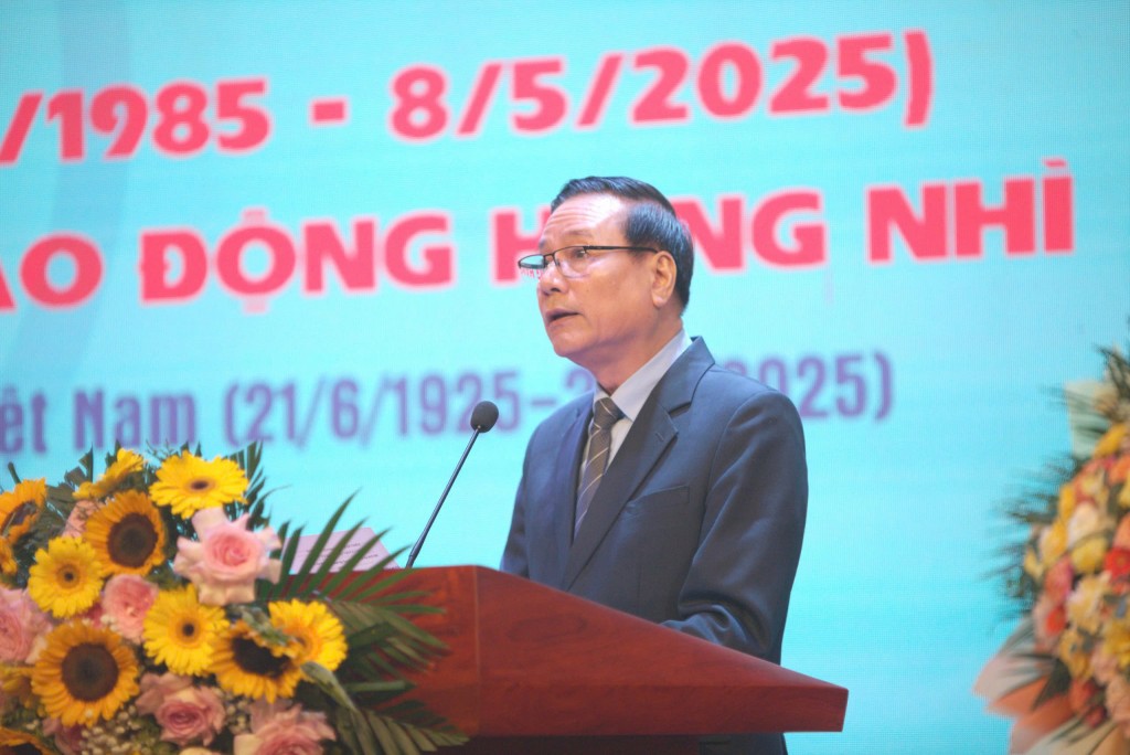 NSND Trần Quốc Chiêm - Chủ tịch Hội Liên hiệp Văn học nghệ thuật Hà Nội phát biểu tại buổi lễ