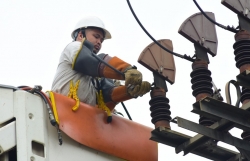 Đội sửa chữa điện nóng Hotline - những chiến binh thầm lặng của EVNHANOI