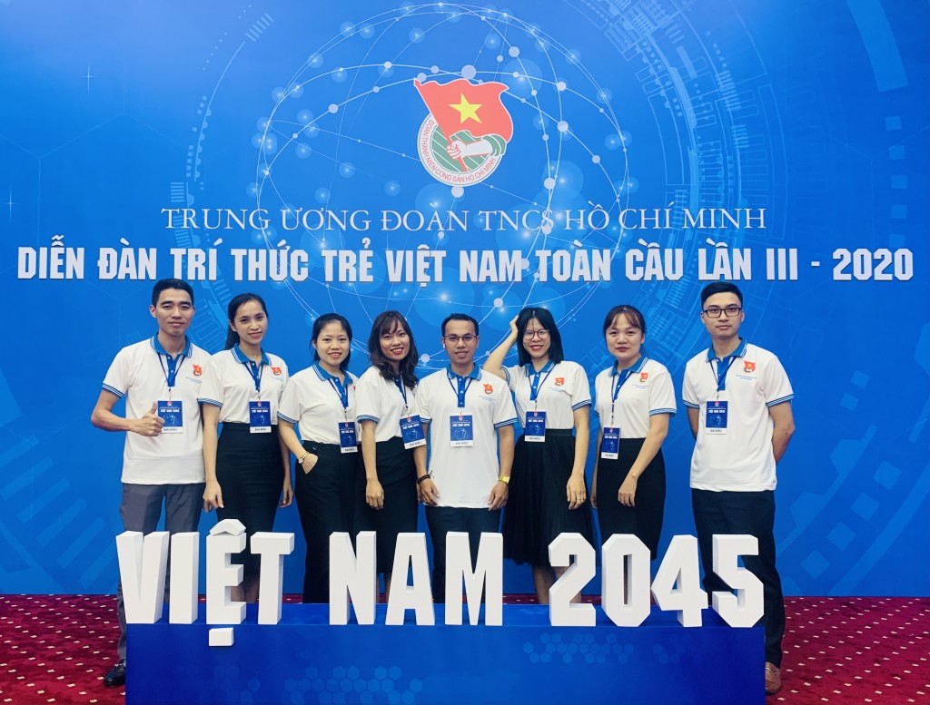 ThS Lê Anh Tiến đồng sáng lập & Tổng giám đốc Công ty cổ phần công nghệ Chatbot Việt Nam