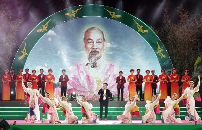 Những lời ca thiết tha dâng Bác