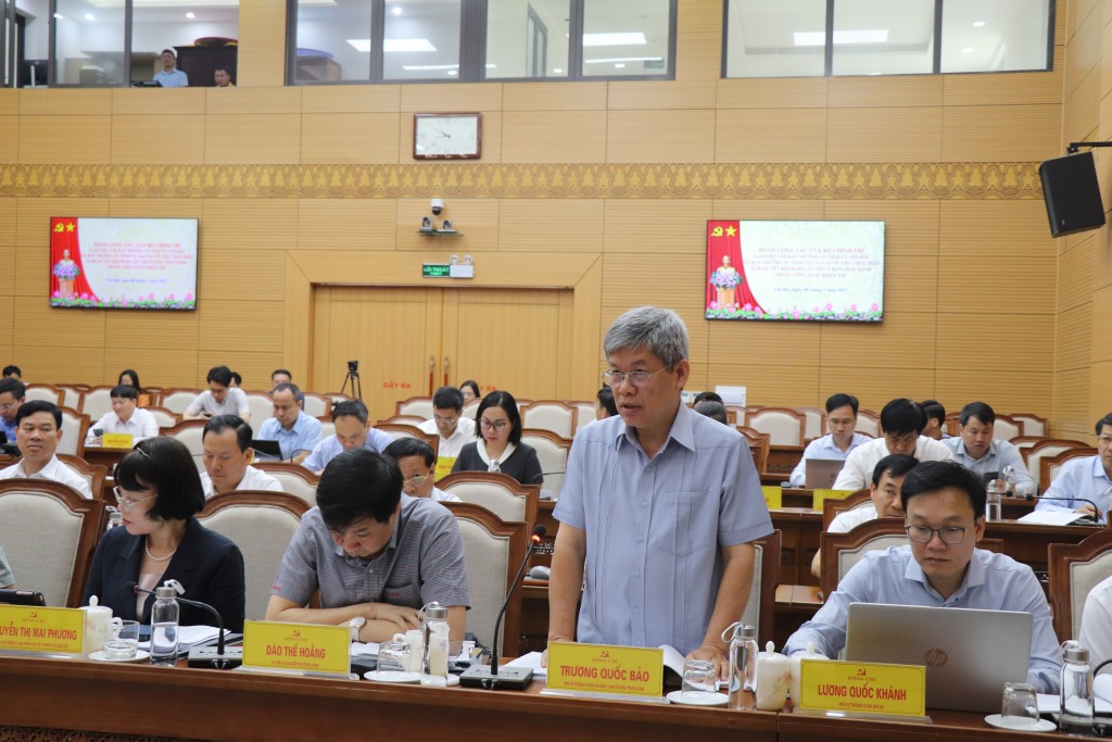 Đoàn công tác Bộ Chính trị làm việc với Ban Thường vụ Tỉnh ủy Lào Cai và Yên Bái