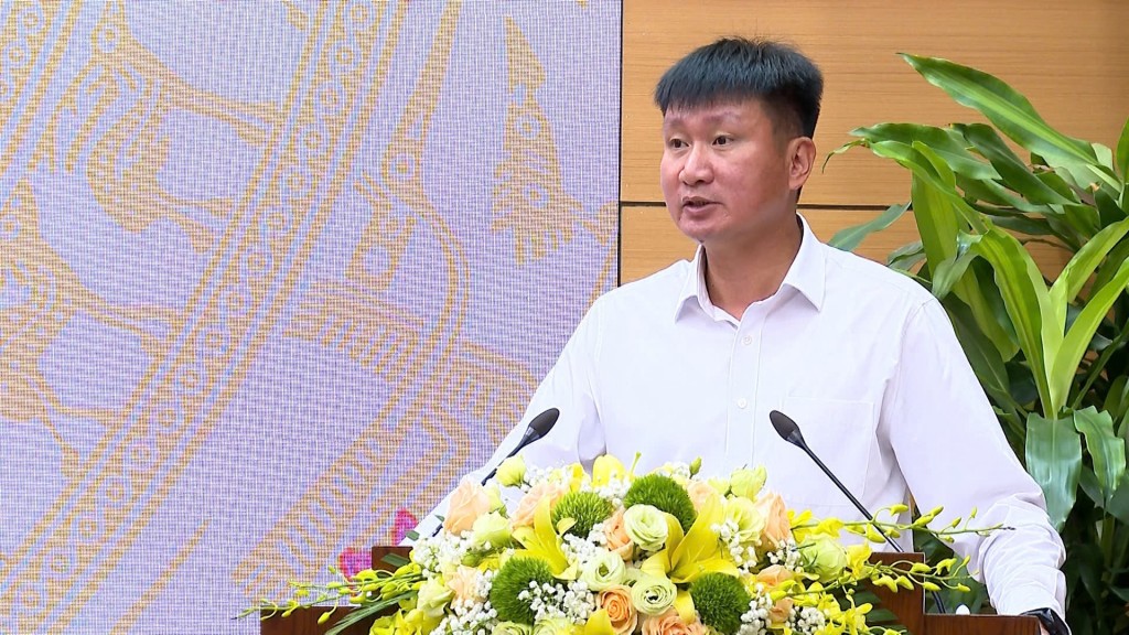 Đoàn công tác Bộ Chính trị làm việc với Ban Thường vụ Tỉnh ủy Lào Cai và Yên Bái