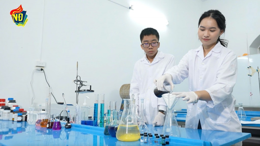 Đỗ Hà Phương và Nguyễn Đức Thái đã dành nhiều thời gian cho dự án 