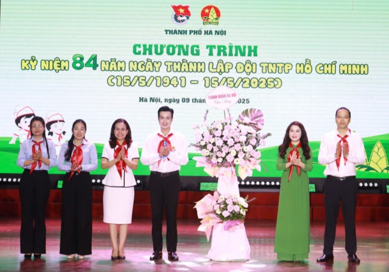 Thiếu nhi Thủ đô tiếp bước cha anh bằng những việc làm ý nghĩa