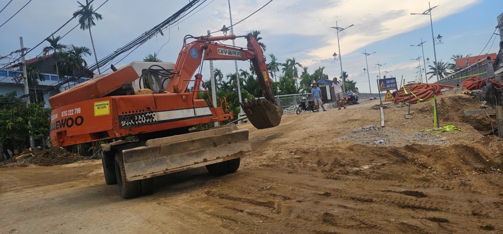 Người dân chỉ ra nghịch lý, chủ đầu tư nói gì?