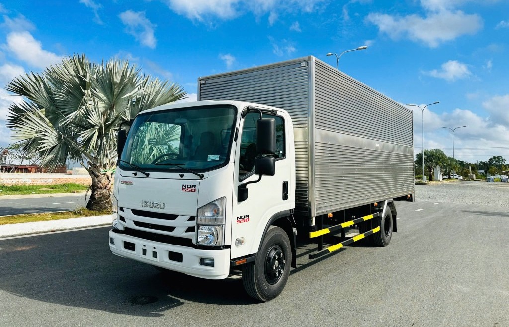 Giải pháp nâng cao hiệu quả vận hành cho doanh nghiệp vận tải nhẹ