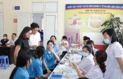 Lấy mẫu xét nghiệm sàng lọc Thalassemia cho hơn 100 đoàn viên thanh niên