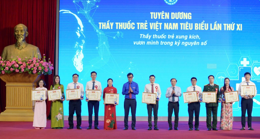10 thầy