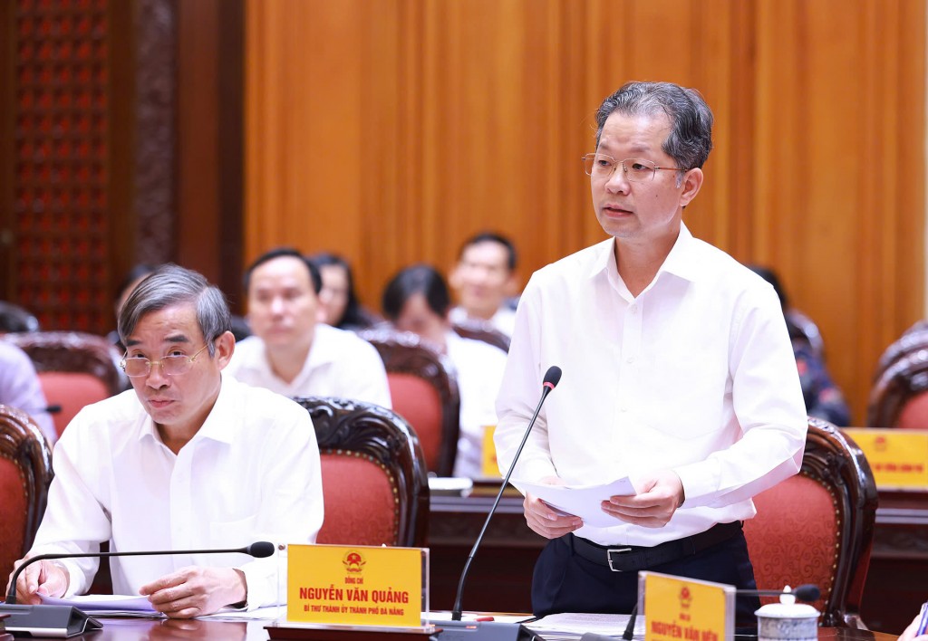 Bí thư Thành ủy Đà Nẵng Nguyễn Văn Quảng phát biểu tại cuộc họp - Ảnh: VGP/Nhật Bắc