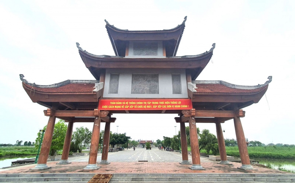 Dâng hương tưởng niệm 241 năm ngày mất danh nhân văn hóa Lê Quý Đôn