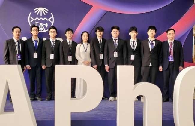 8 học sinh Việt Nam giành huy chương Olympic Vậy lý Châu Á