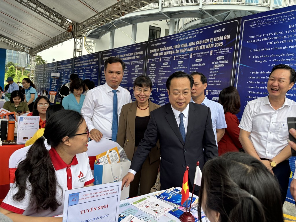 Cầu nối giáo dục nghề nghiệp Thủ đô với thị trường lao động