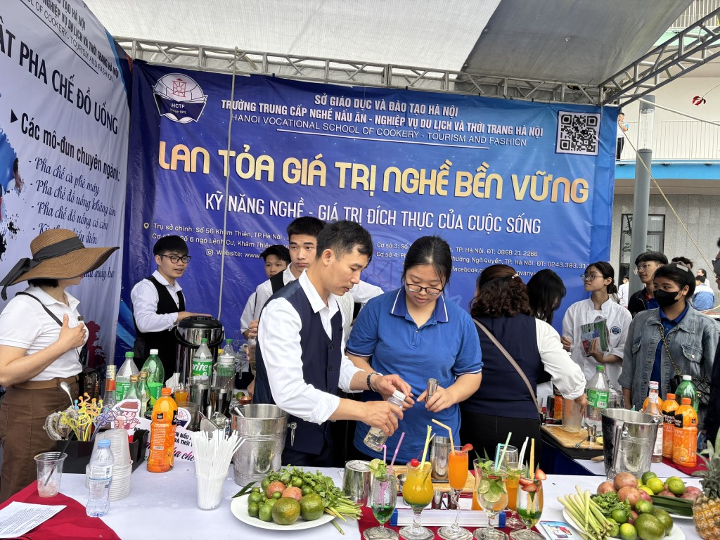 Cầu nối giáo dục nghề nghiệp Thủ đô với thị trường lao động