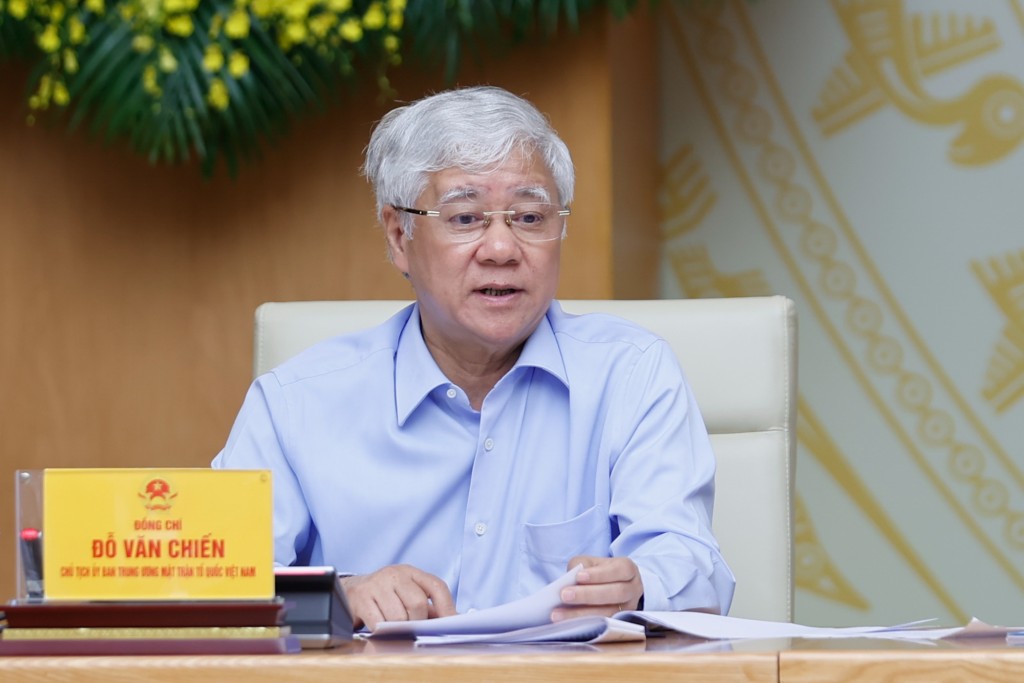 Chủ tịch Ủy ban Trung ương MTTQ Việt Nam Đỗ Văn Chiến phát biểu tại phiên họp - Ảnh: VGP/Nhật Bắc