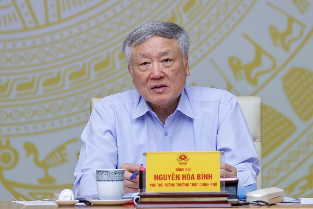 Phó Thủ tướng Thường trực Chính phủ Nguyễn Hòa Bình phát biểu tại phiên họp - Ảnh: VGP/Nhật Bắc