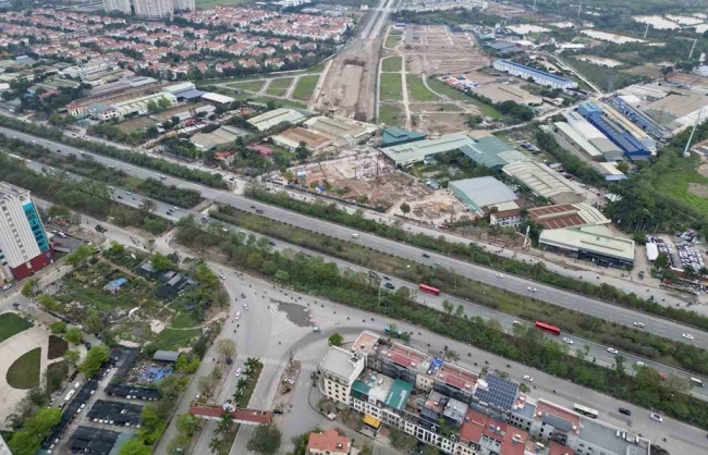 Phân luồng phục vụ thi công nút giao Vành đai 3,5 - Đại lộ Thăng Long