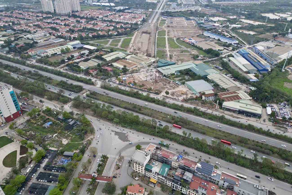 Phân luồng phục vụ thi công nút giao Vành đai 3,5 - Đại lộ Thăng Long
