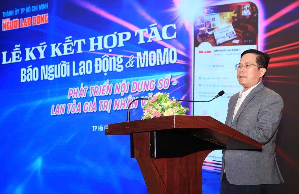 TS-Nhà báo Tô Đình Tuân, Tổng Biên tập Báo Người Lao Động phát biểu tại lễ ký kết hợp tác