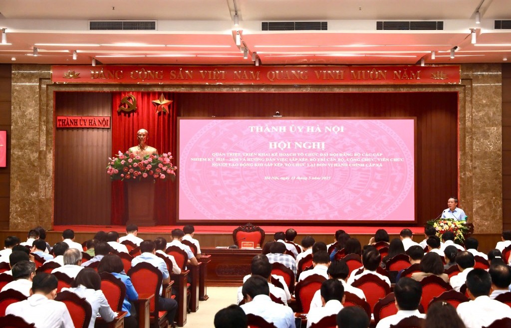 Hà Nội triển khai hướng dẫn sắp xếp, bố trí cán bộ phường, xã