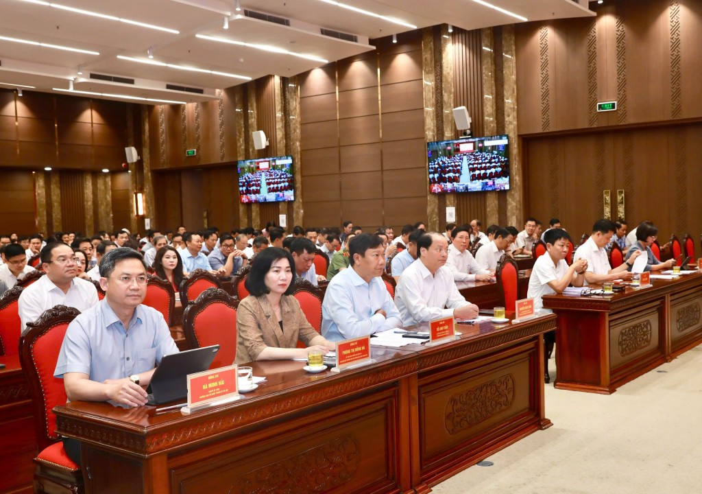 Hà Nội triển khai hướng dẫn sắp xếp, bố trí cán bộ phường, xã