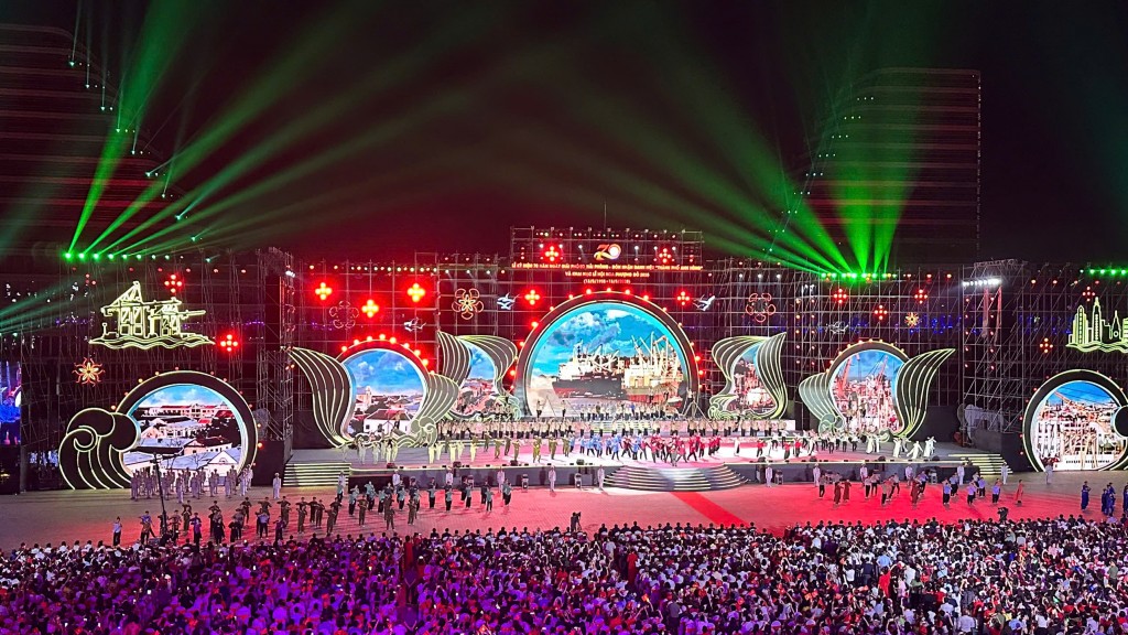Rực rỡ, hoành tráng Lễ hội Hoa Phượng Đỏ Hải Phòng năm 2025