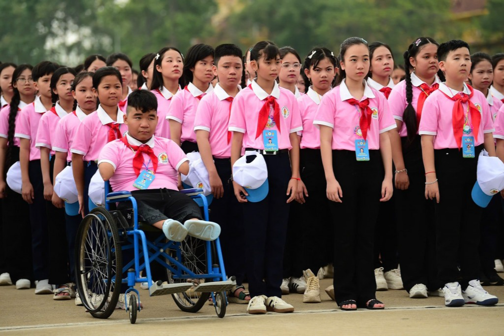 500 thiếu nhi ưu tú về Thủ đô, báo công dâng Bác