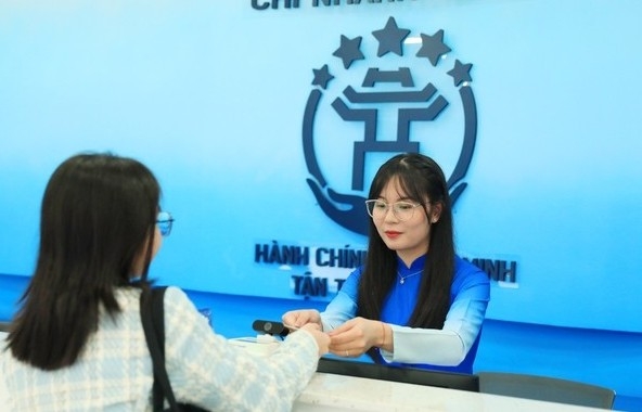 Hướng dẫn lấy số dịch vụ công online trên ứng dụng iHanoi