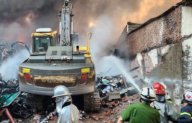 Liên tiếp xảy ra cháy lớn, người dân cần cảnh giác với "bà hỏa"