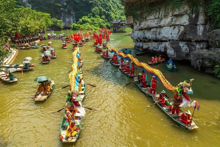 Khúc trữ tình lịch sử ngợi ca đất thiêng Ninh Bình