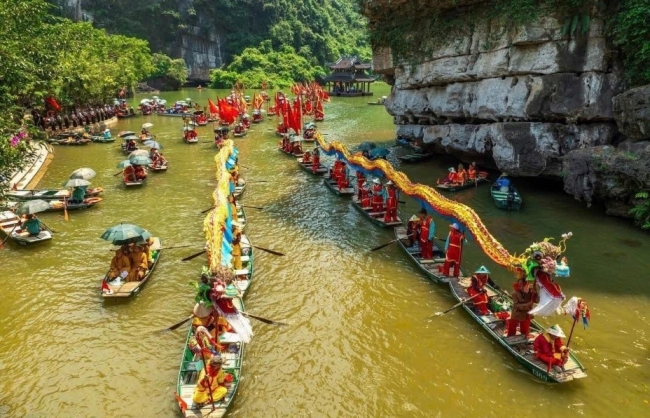 Khúc trữ tình lịch sử ngợi ca đất thiêng Ninh Bình