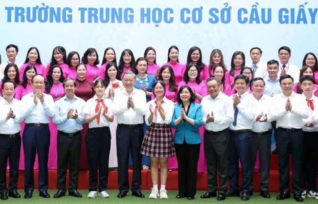 Tổng Bí thư Tô Lâm: Xây dựng nền giáo dục toàn diện, ngang tầm thế giới, mang bản sắc văn hóa Việt Nam