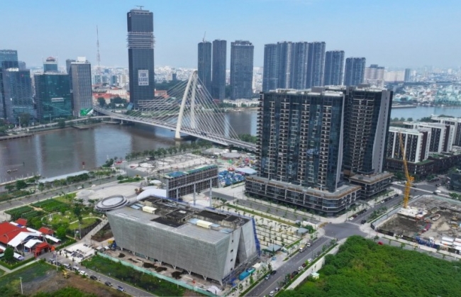 Khẩn trương xác định, định vị chiến lược phát triển của Trung tâm tài chính quốc tế