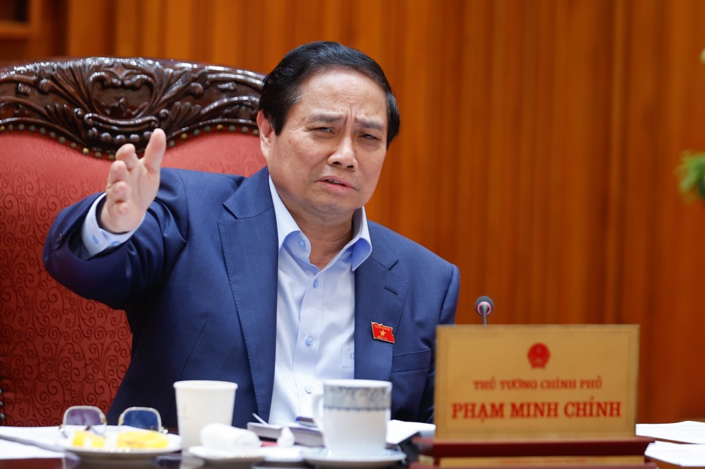 Thủ tướng Phạm Minh Chính yêu cầu các bộ cần rà soát, phân cấp, phân quyền hơn nữa cho địa phương - Ảnh: VGP/Nhật Bắc