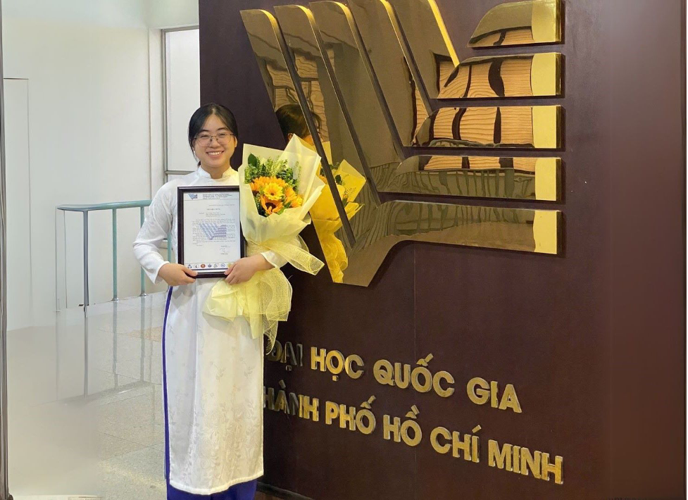 Bên cạnh nghiên cứu về hợp chất magie, Châu còn là tác giả và đồng tác giả của một số nghiên cứu khác