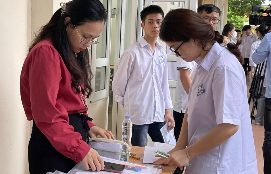 Chuẩn bị chu đáo cho kỳ thi tuyển sinh và tốt nghiệp THPT 2025 - 2026