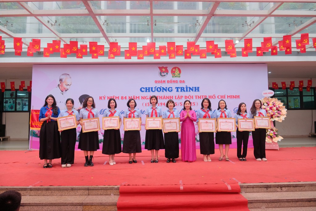 Thiếu nhi Đống Đa tự hào tiếp bước truyền thống Đội