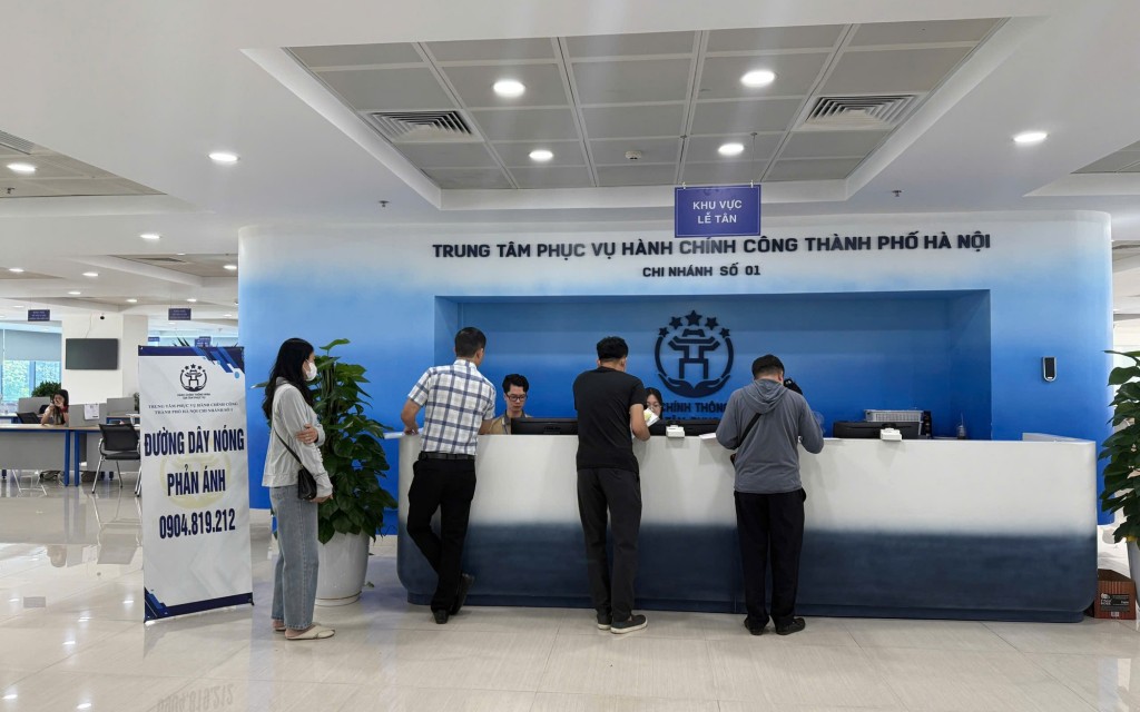 Người dân không còn phải xếp hàng từ “tờ mờ sáng”